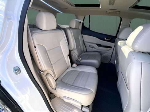 Used 2023 GMC Acadia Denali w/ Denali Technology Package AWD/4WD image 25