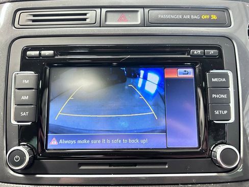 Used 2015 Volkswagen Tiguan SE image 15