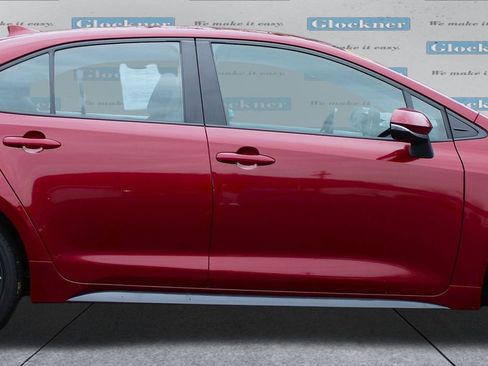 Used 2024 Toyota Corolla SE image 4