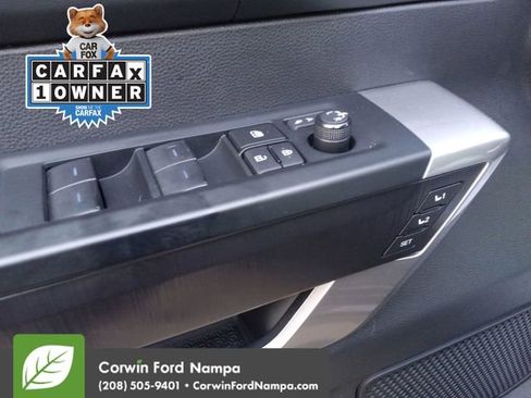 Used 2023 Toyota Tundra Platinum image 11