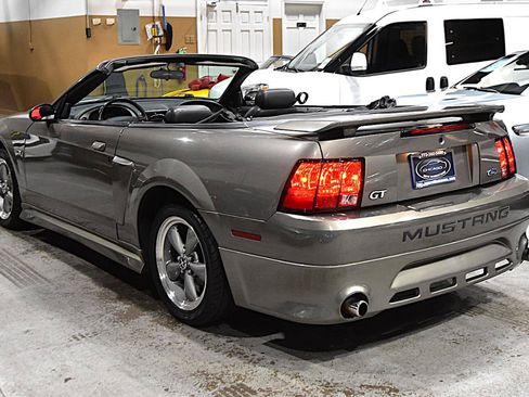 Used 2002 Ford Mustang GT RWD image 12