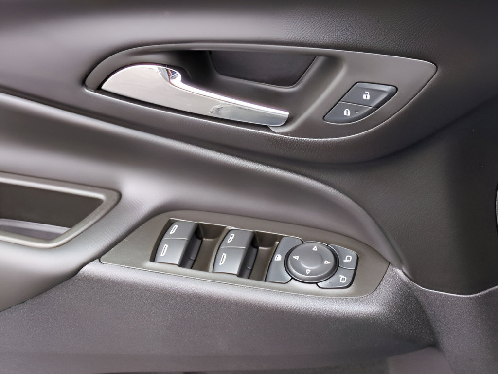 Certified 2024 Chevrolet Equinox LT FWD image 28