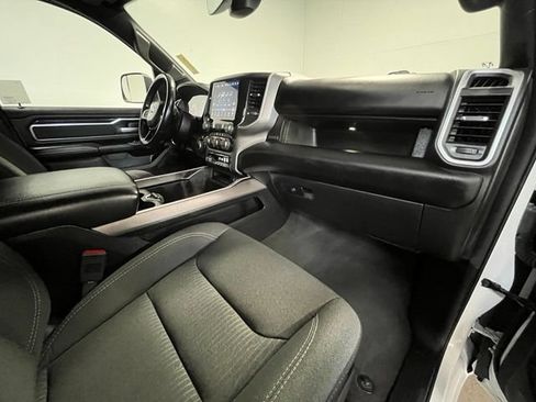 Used 2022 RAM 1500 Big Horn AWD/4WD image 10