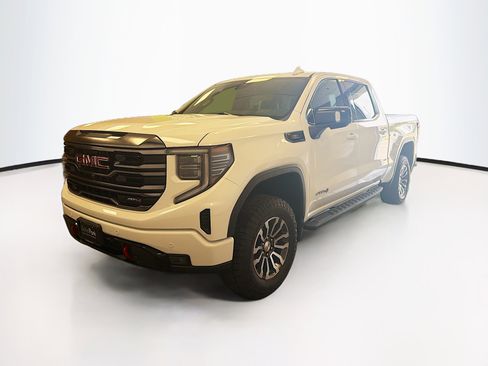 Used 2023 GMC Sierra 1500 AT4 w/ AT4 Premium Package image 3