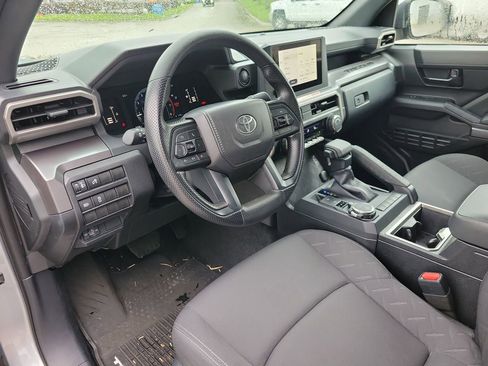 Used 2025 Toyota Tacoma SR5 image 15