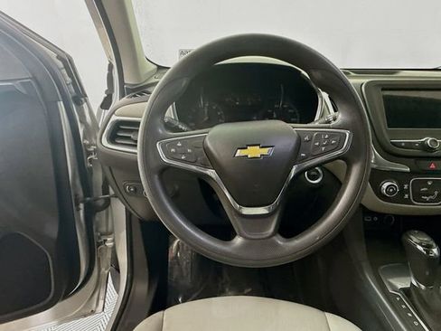 Used 2019 Chevrolet Equinox LS w/ LS Convenience Package image 13