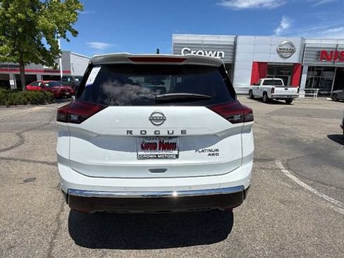 New 2026 Nissan Rogue Platinum w/ Platinum Premium Package AWD/4WD image 5