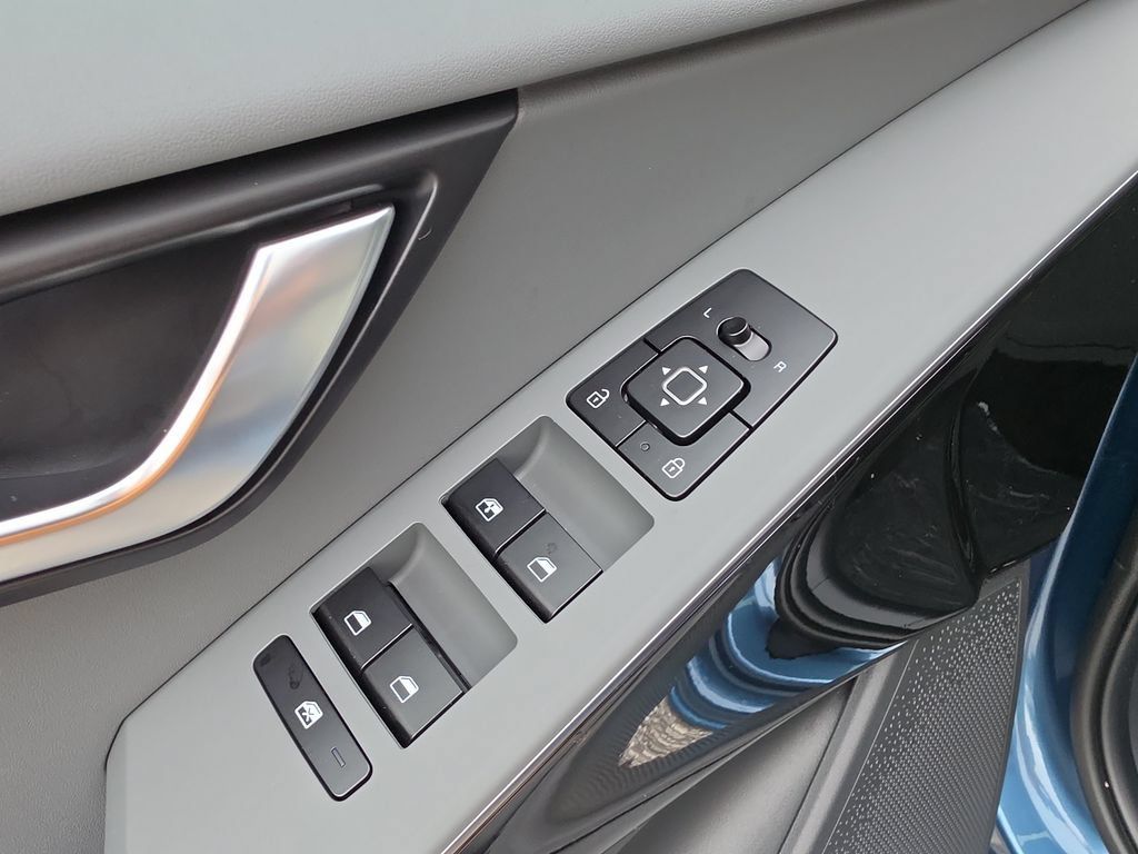 New 2026 Kia Niro EX FWD image 19