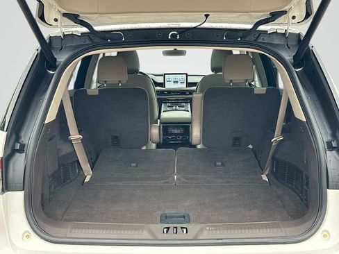 Used 2023 Lincoln Aviator Grand Touring w/ Elements Package Plus AWD/4WD image 19