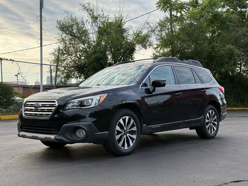 Used 2015 Subaru Outback 2.5i Limited AWD/4WD image 4