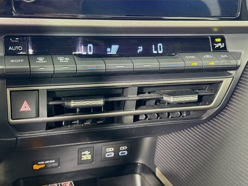 Certified 2025 Toyota Camry SE FWD image 17