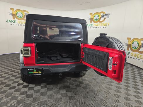 Used 2019 Jeep Wrangler Unlimited Sport S AWD/4WD image 33
