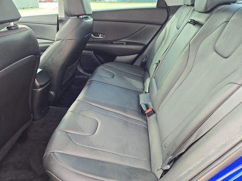 Used 2023 Hyundai Elantra Limited w/ Cargo Package FWD image 28