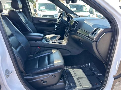 Used 2021 Jeep Grand Cherokee Limited AWD/4WD image 18