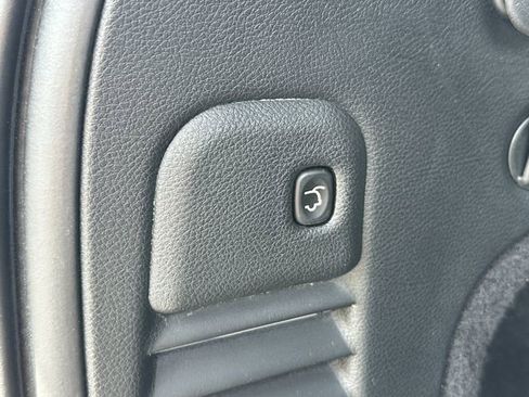 Used 2020 Jeep Grand Cherokee Altitude RWD image 21