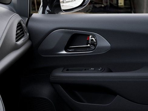 New 2026 Chrysler Pacifica Select image 24