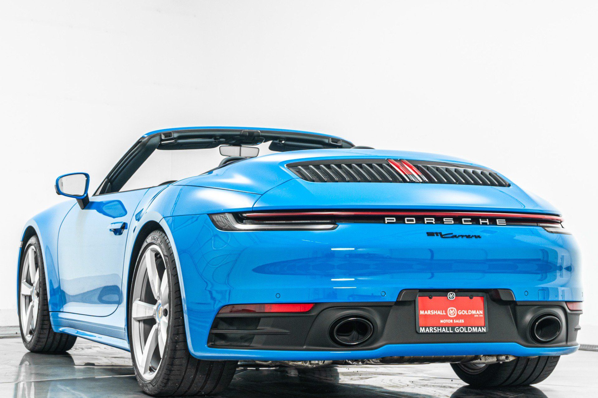 Used 2023 Porsche 911 Carrera image 7