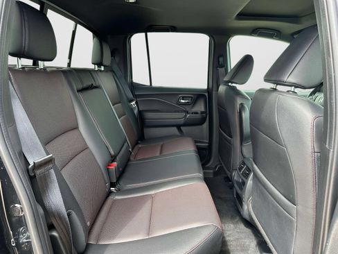 Used 2023 Honda Ridgeline Black Edition image 11