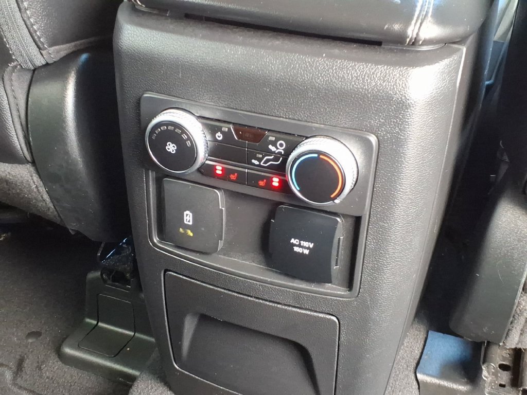 Used 2023 Ford Explorer Limited w/ Limited Technology Package AWD/4WD image 17