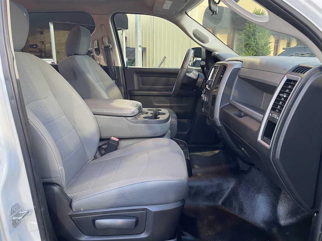 Used 2018 RAM 3500 Tradesman w/ Chrome Appearance Group AWD/4WD image 22