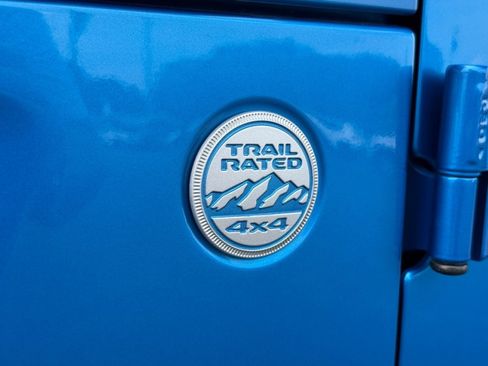 Used 2021 Jeep Wrangler Unlimited Sahara w/ Dual Top Group image 42