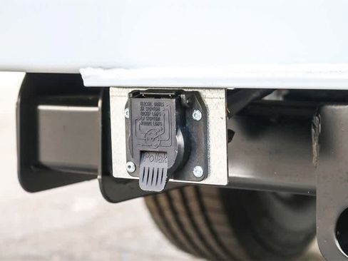 New 2026 Ford F250 XL w/ XL Chrome Package image 13