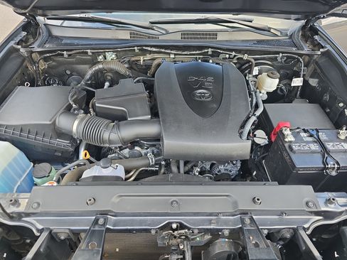 Used 2023 Toyota Tacoma SR image 29