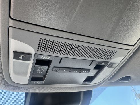 Used 2018 Acura MDX SH-AWD image 42