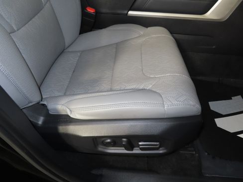 Used 2024 Toyota Sequoia Limited image 37