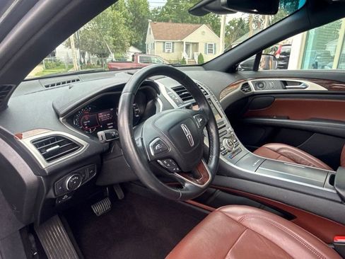 Used 2019 Lincoln MKZ Reserve AWD/4WD image 10