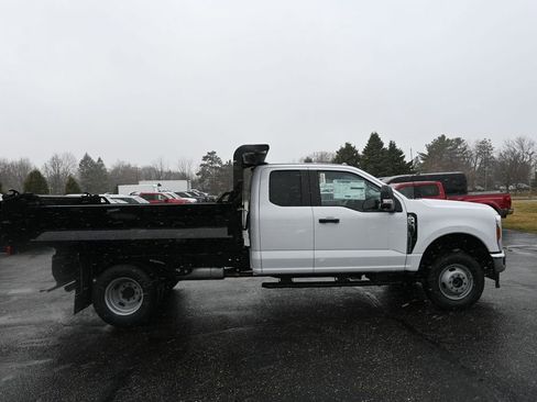 New 2026 Ford F350 XL w/ XL Chrome Package AWD/4WD image 21