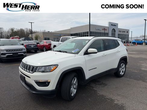 Used 2021 Jeep Compass Latitude image 4