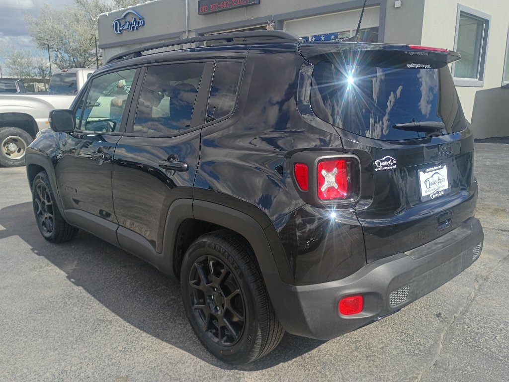 Used 2020 Jeep Renegade Altitude FWD image 8