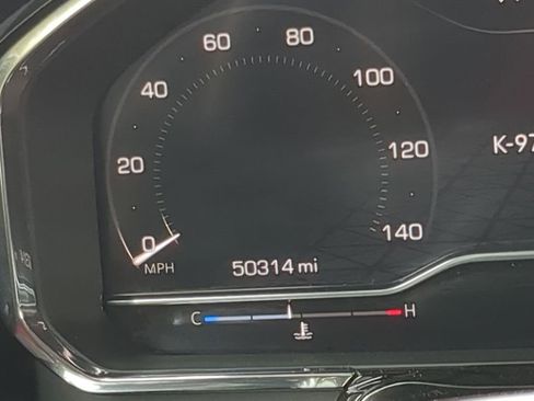 Used 2024 GMC Sierra 1500 SLT image 12