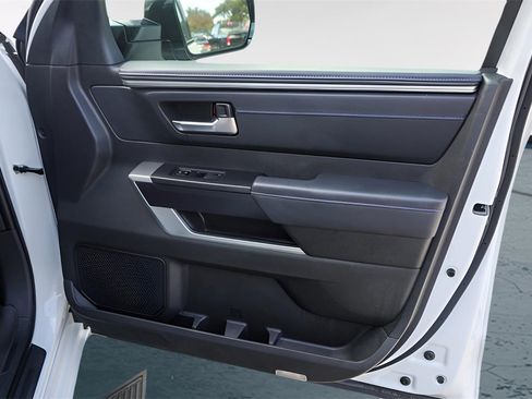 Used 2024 Toyota Tundra Platinum image 32