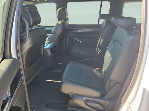 New 2026 Jeep Grand Wagoneer 2WD w/ Premium Group I image 23