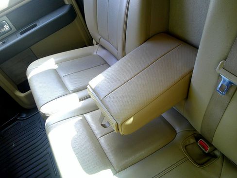 Used 2013 Ford F150 Lariat w/ Lariat Chrome Pkg image 35