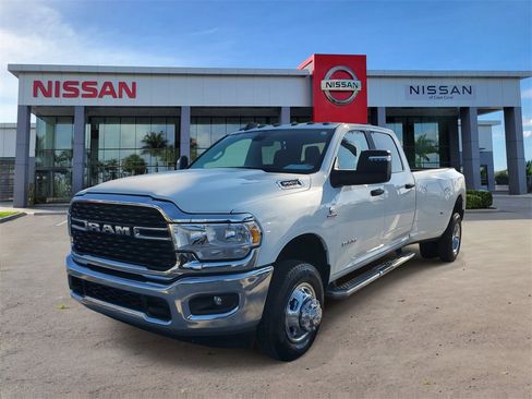 Used 2024 RAM 3500 Big Horn image 9