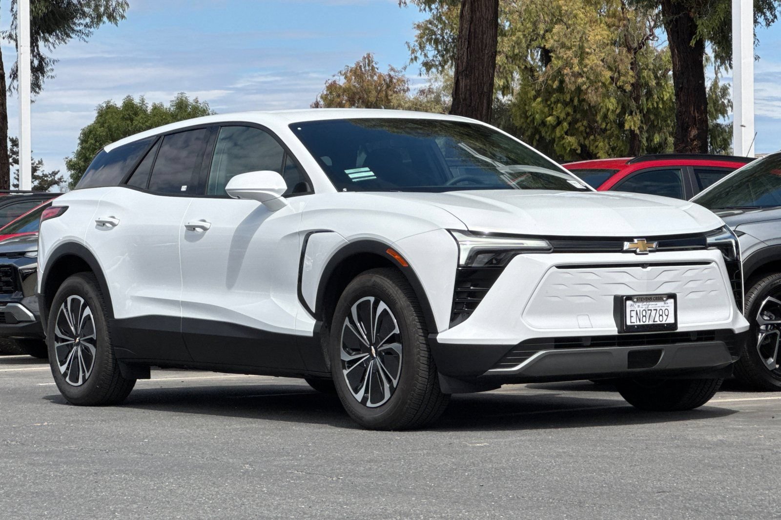 Used 2026 Chevrolet Blazer EV LT FWD image 2