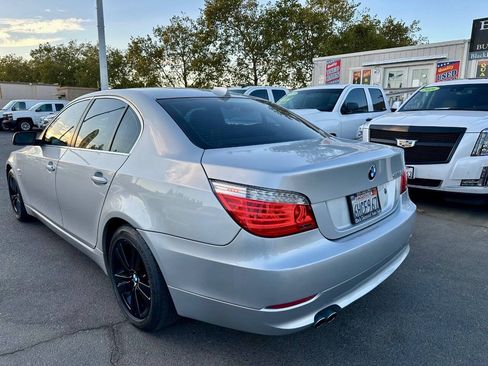 Used 2009 BMW 528i xDrive Sedan AWD/4WD image 10