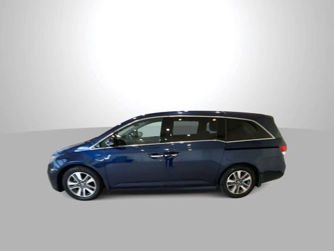 Used 2016 Honda Odyssey Touring Elite image 5