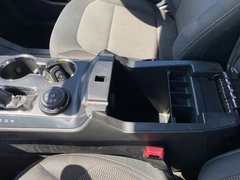 Used 2018 Ford Explorer XLT w/ Equipment Group 201A AWD/4WD image 13