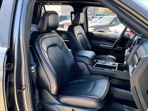 Used 2021 Ford Expedition Limited AWD/4WD image 9