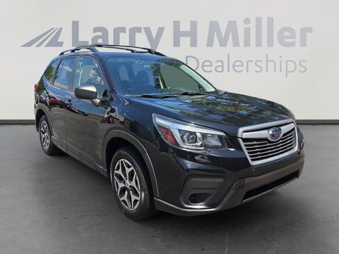 Used 2020 Subaru Forester Premium AWD/4WD image 7