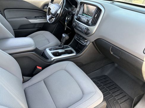 Used 2018 Chevrolet Colorado LT w/ LT Convenience Package AWD/4WD image 13