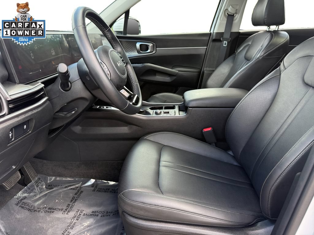 Certified 2025 Kia Sorento S w/ Panoramic Sunroof Package FWD image 9
