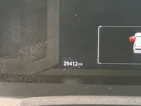 Used 2025 Toyota 4Runner SR5 AWD/4WD image 18