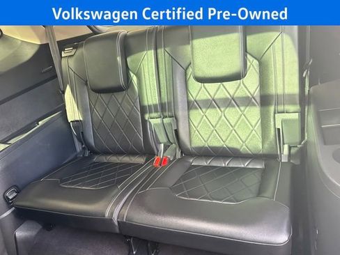 Certified 2024 Volkswagen Atlas SEL Premium R-Line image 34