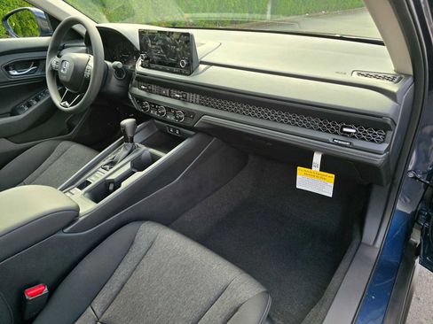 New 2025 Honda Accord SE image 12
