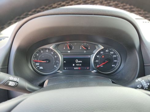 Used 2023 GMC Terrain SLT image 16